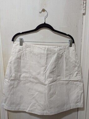 Whitestag Women's White Casual A-Line Pull on Skort with Front Pockets. Size 14